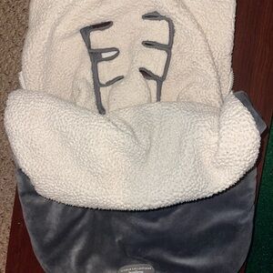 JJ COLE Gray and Cream Sherpa Hooded Scarf